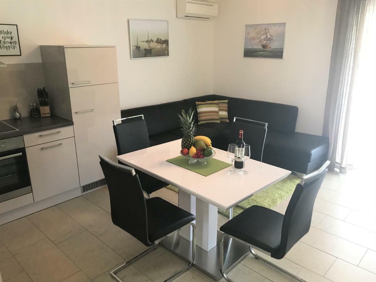 Apartmani Fortuna Lumbarda Luaran gambar