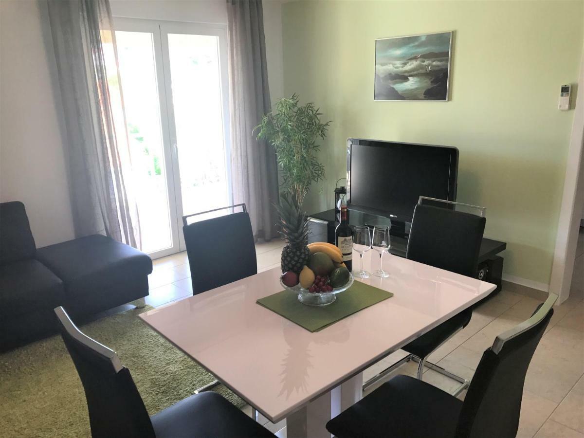 Apartmani Fortuna Lumbarda Luaran gambar